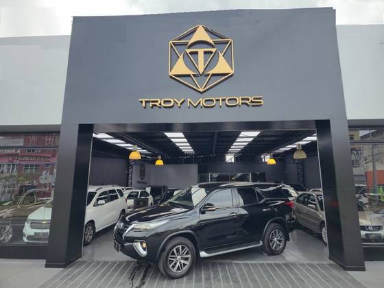 TOYOTA HILUX SW4 4.0 SRX 4X4 7 LUGARES V6 24V GASOLINA 4P AUTOMÁTICO